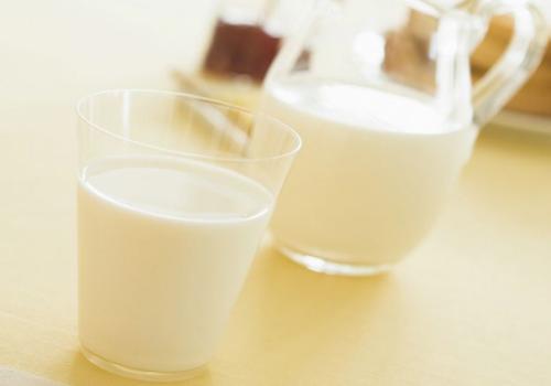 农业部完善复原乳标准 禁止违规添加还原奶